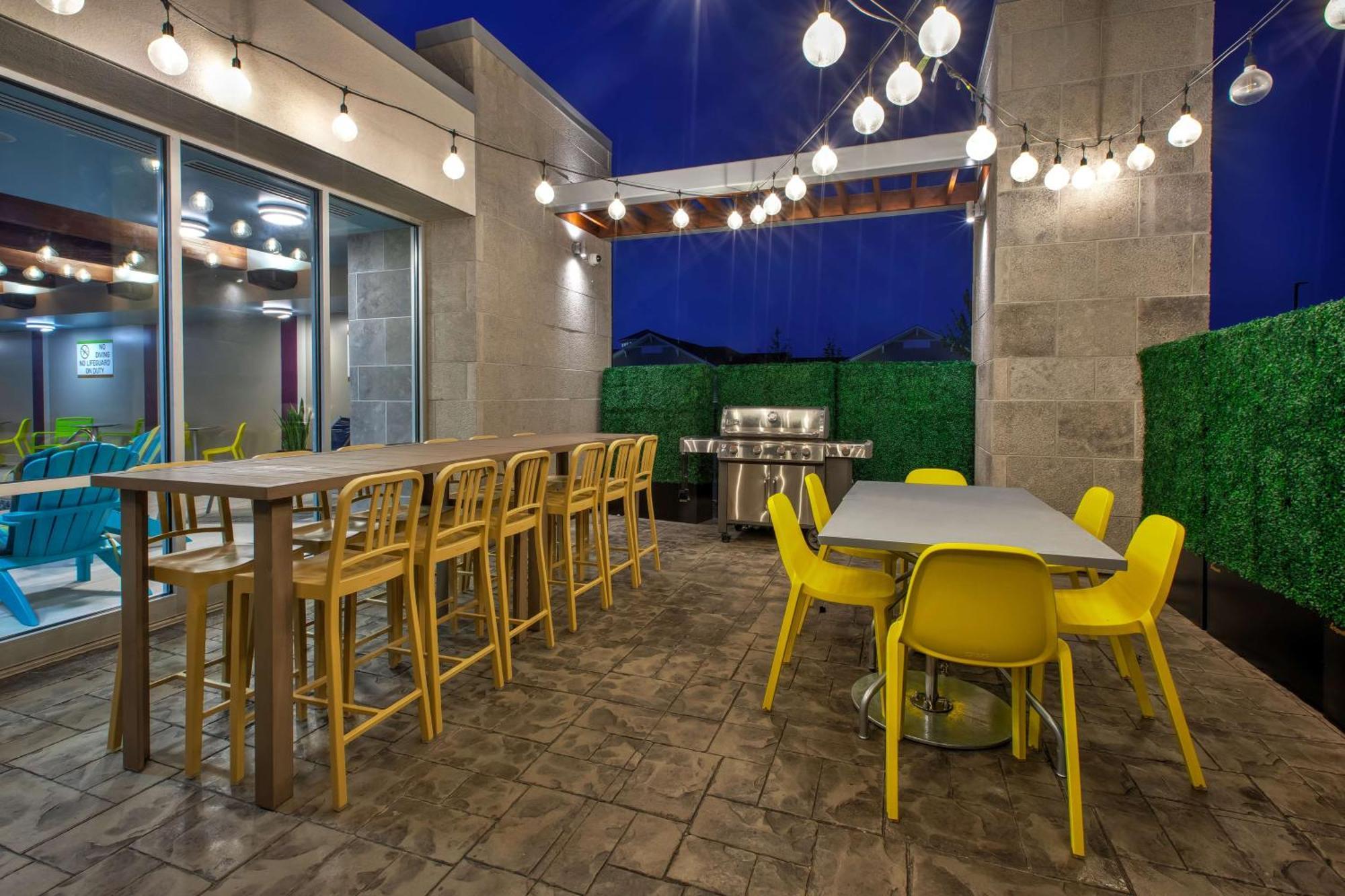 Home2 Suites By Hilton Grand Rapids South Byron Center Bagian luar foto