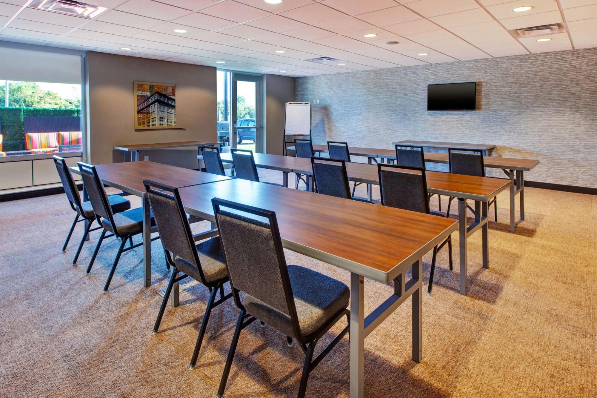 Home2 Suites By Hilton Grand Rapids South Byron Center Bagian luar foto